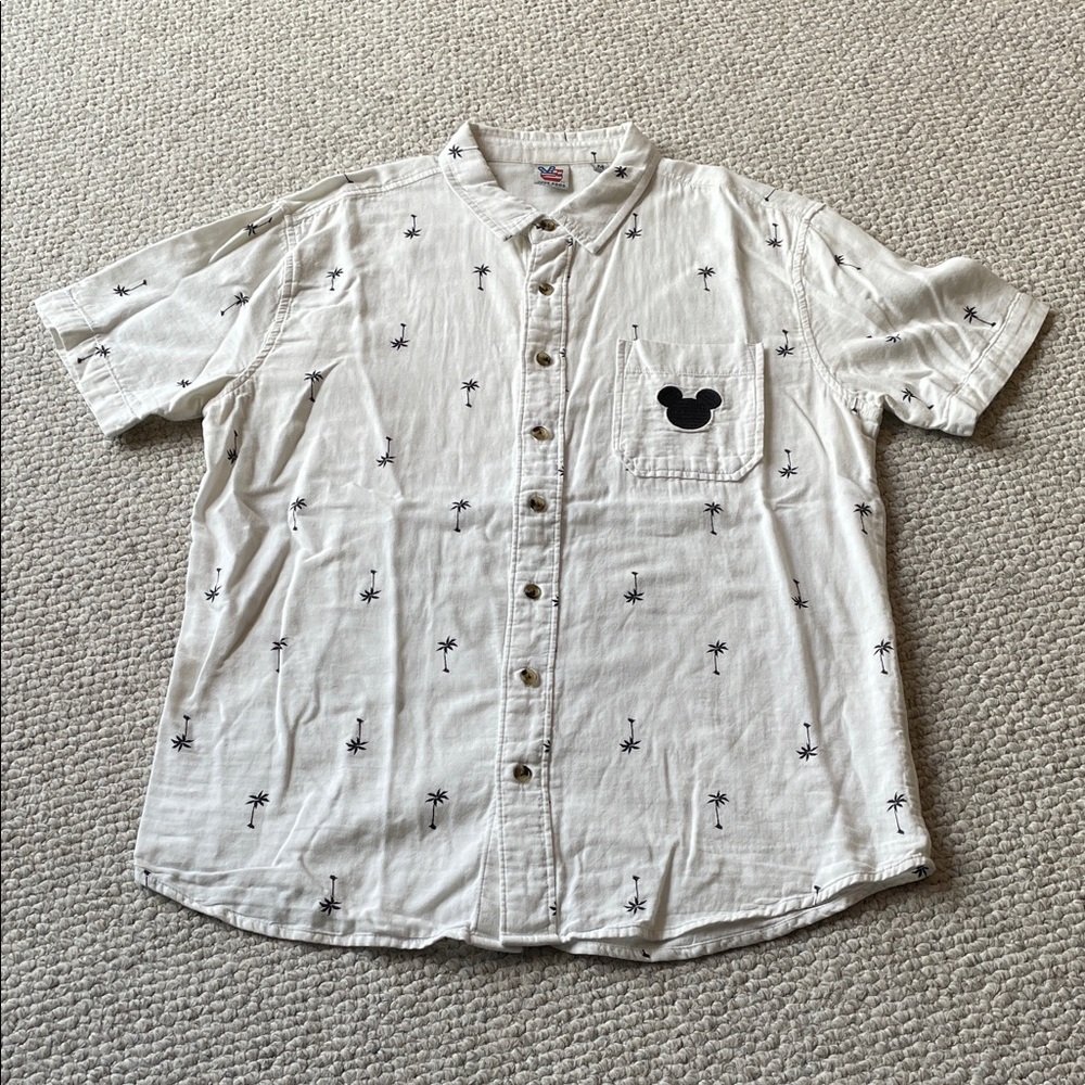 Mens’ Junk Food Mickey Shirt